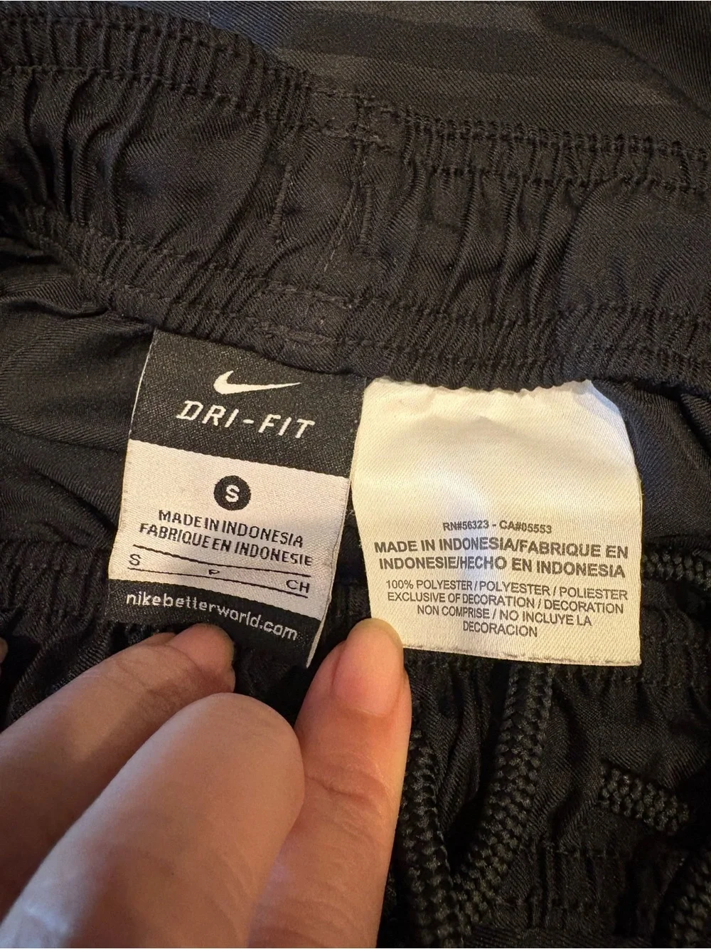 Nike Boys Kids Black Athletic Shorts with White Side Stripe Size Small